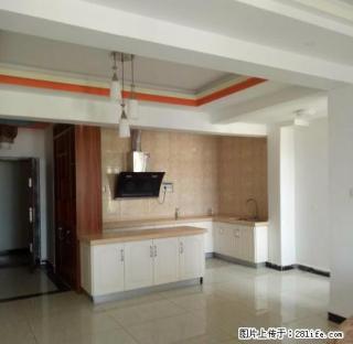 东风路炬隆豪庭 3室2厅1卫套房出租，带部分家具，精装修 - 文山28生活网 ws.28life.com