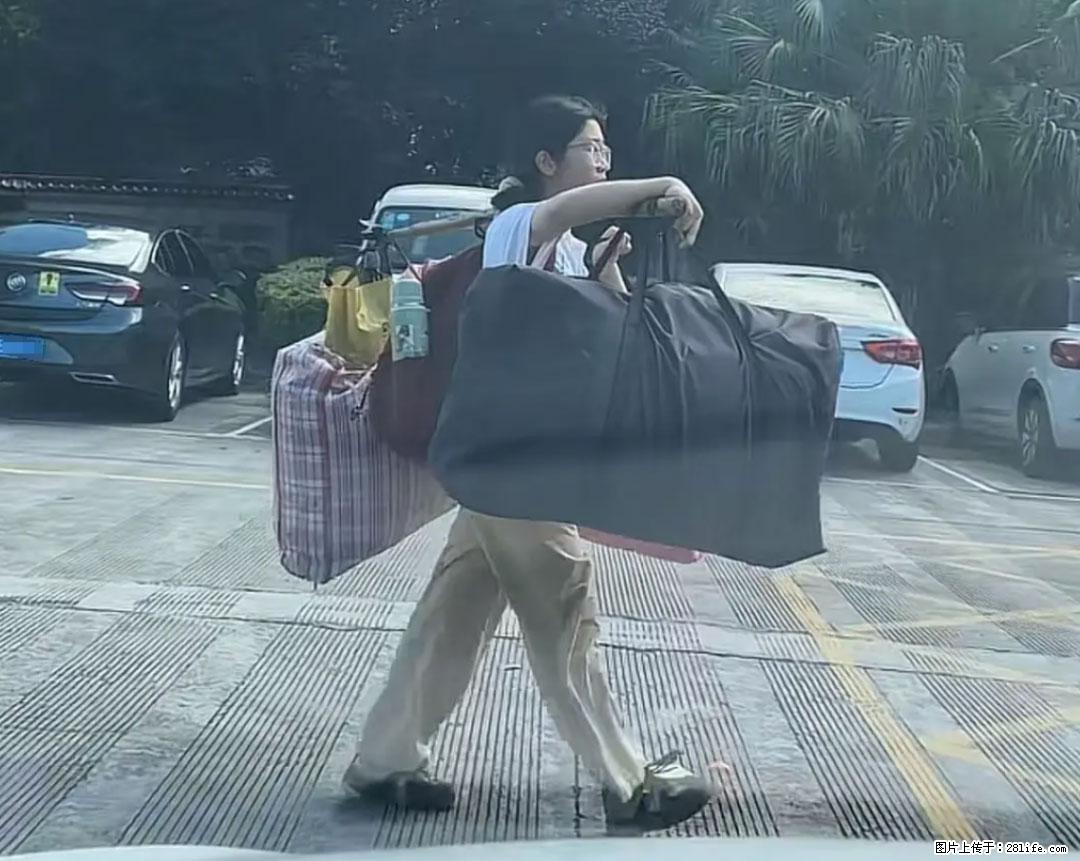 全网追的“扁担女孩”，找了一份暑假工，时薪12元 - 文山生活资讯 - 文山28生活网 ws.28life.com